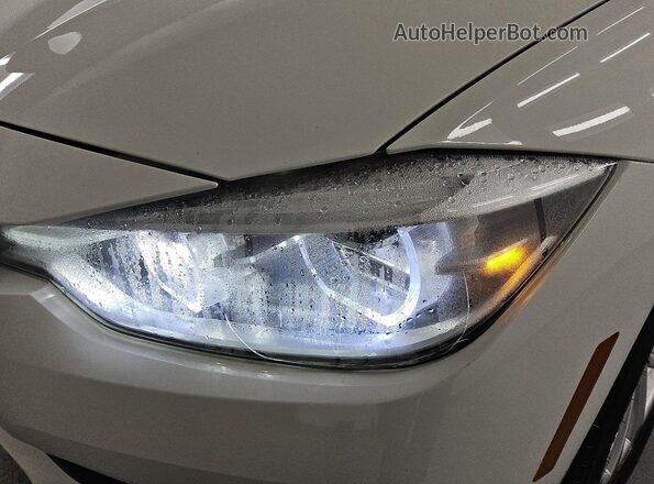 WBA8E1G3XHNU17549 2017 BMW OTHER White 