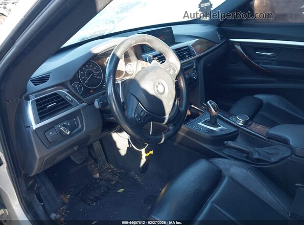 WBA8Z9C34HG827518 2017 BMW OTHER Silver Widok wnętrza z przodu