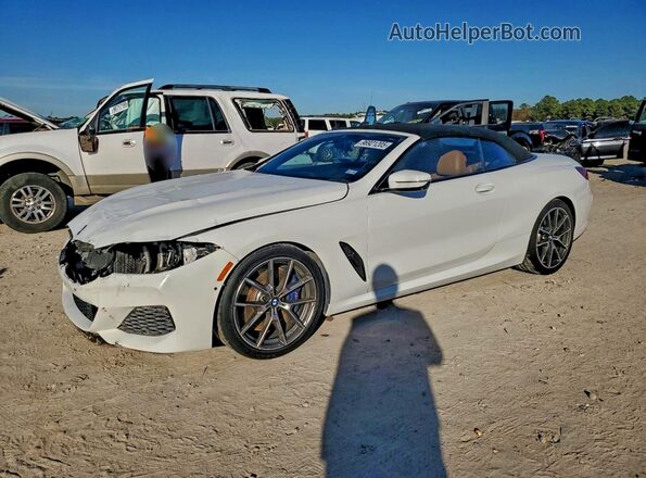 WBAFY4C01LCE00674 2020 BMW M8 Белый Передняя левая четверть