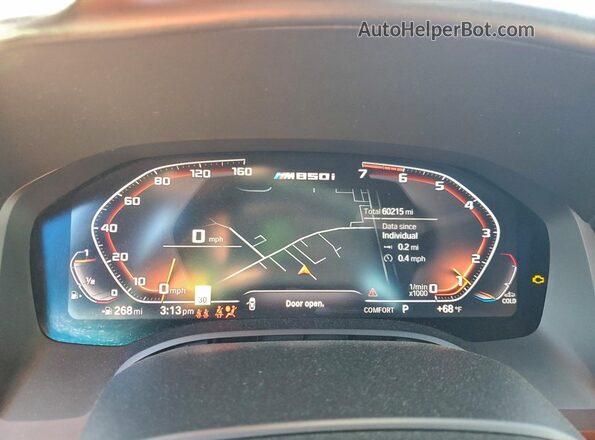 WBAFY4C01LCE00674 2020 BMW M8 Белый Вид щитка приборов