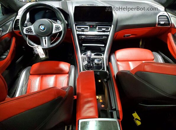 WBAGV8C00PCL61874 2023 BMW M8 Black Widok deski rozdzielczej