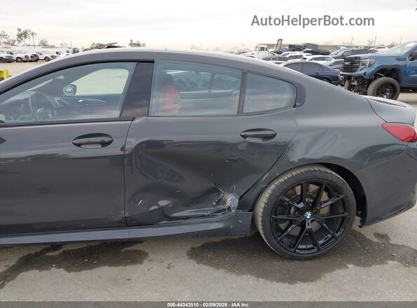 WBAGV8C05SCS58040 2025 BMW M8 Gray Вид спереду