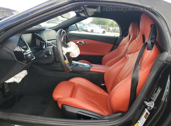 WBAHF9C01LWW40007 2020 BMW Z4 Черный Вид салона спереди