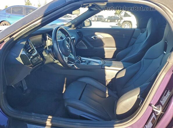 WBAHF9C06SWY40816 2025 BMW Z4 Фиолетовый Вид салона спереди