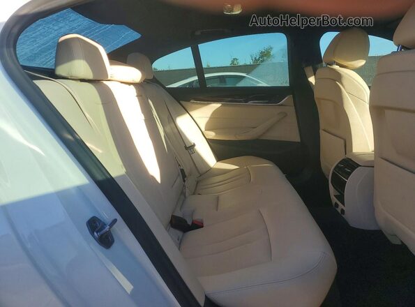 WBAJA5C55KWW21656 2019 BMW OTHER Белый Вид задних сидений