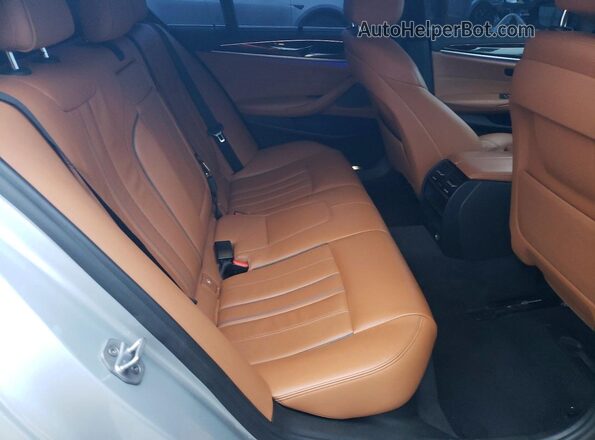 WBAJA9C51JB033458 2018 BMW 5 SERIES Серебряный Вид задних сидений