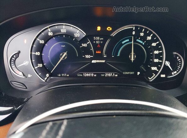 WBAJA9C51JB033458 2018 BMW 5 SERIES Серебряный Вид щитка приборов