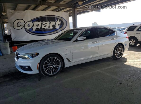 WBAJB1C57JB374801 2018 BMW OTHER White Передня ліва чверть