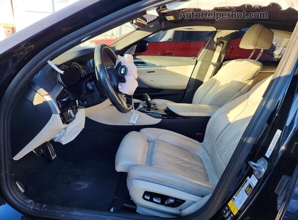 WBAJB9C53JB035399 2018 BMW M5 Black Вид салону спереду