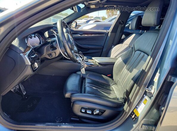 WBAJB9C59JB035844 2018 BMW M5 Gray Вид салону спереду