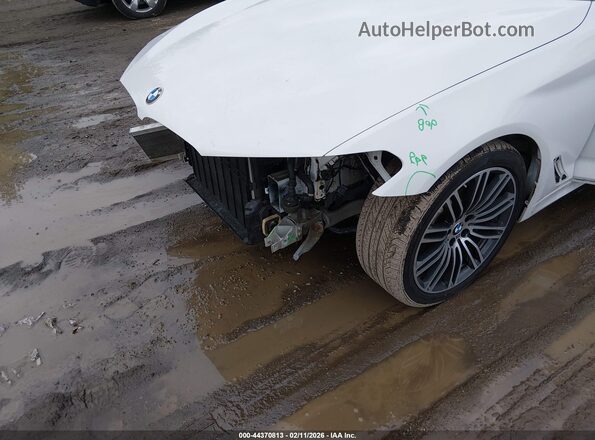 WBAJE7C57KG892583 2019 BMW OTHER White Vista frontal