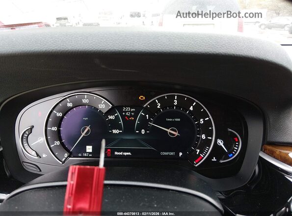 WBAJE7C57KG892583 2019 BMW OTHER White Vista de los asientos traseros