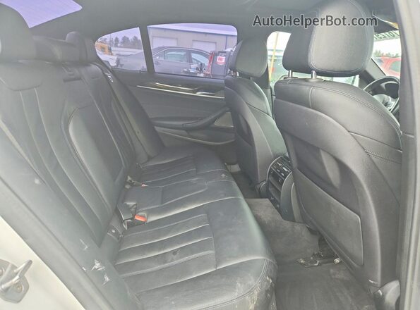 WBAJE7C59KWW09560 2019 BMW OTHER White უკანა სავარძლების ხედი