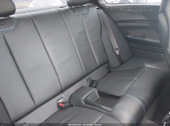 WBS2U7C01L7E56212 2020 BMW M2 Black Вид наклейки з VIN-кодом