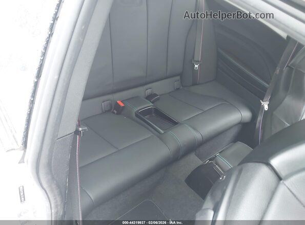 WBS2U7C06L7E14814 2020 BMW M2 Белый Вид наклейки с VIN-кодом