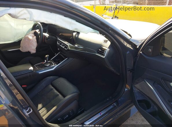WBS33AY05RFT26894 2024 BMW M3 Gray Widok wnętrza z przodu