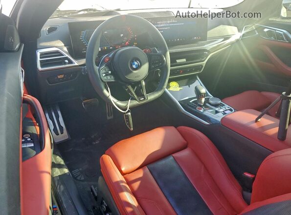WBS33HK03SCU13623 2025 BMW M4 Белый Вид панели приборов
