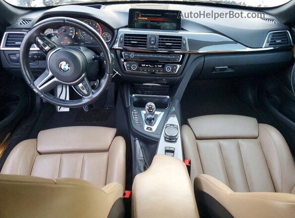 WBS3U9C55HP970595 2017 BMW M4 Black Vista del salpicadero