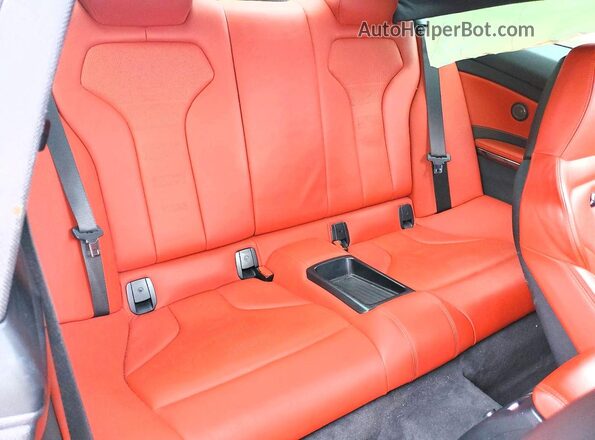WBS4Y9C57KAH82912 2019 BMW M4 Серебряный Вид задних сидений