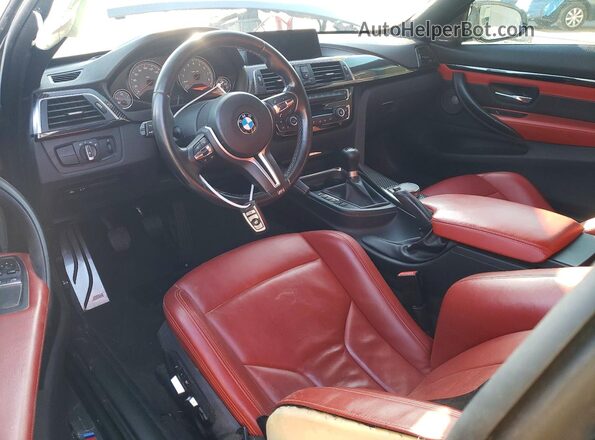WBS4Y9C57KAH82912 2019 BMW M4 Серебряный Вид панели приборов