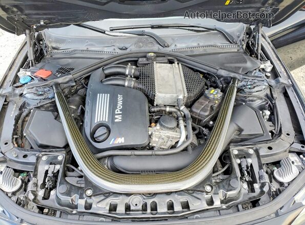 WBS4Y9C5XJAC86775 2018 BMW M4 Черный Вид задней части салона
