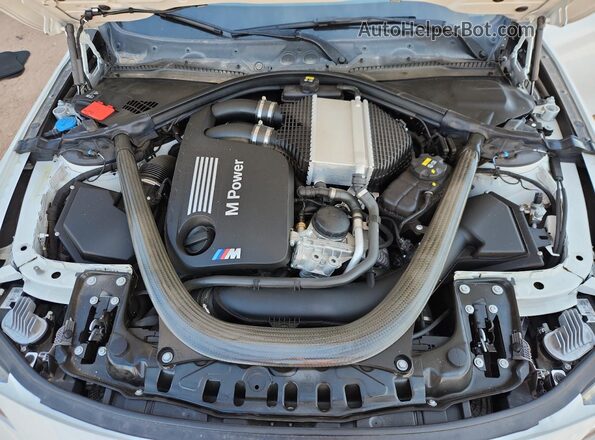 WBS4Z9C07L5R43784 2020 BMW M4 Белый Вид задней части салона