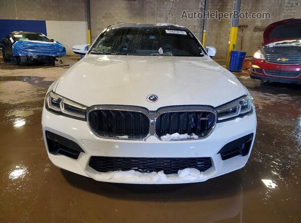 WBS83CH03PCL49056 2023 BMW M5 Белый Вид спереди