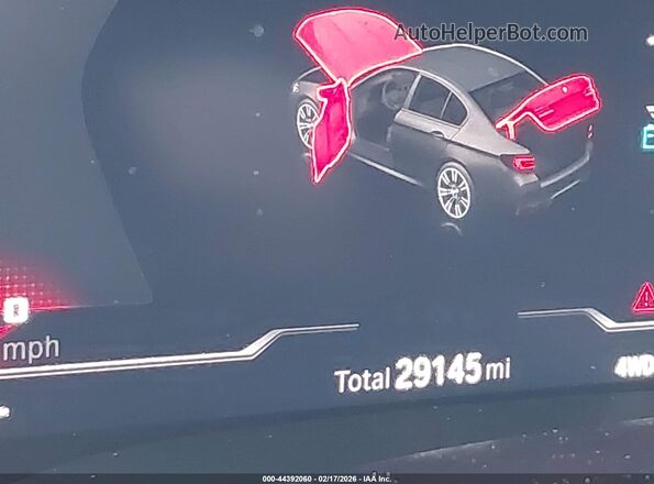 WBS83CH08PCL75474 2023 BMW M5 Серый Панорамный вид салона 360°
