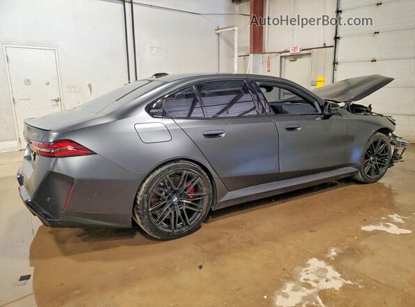 WBS83FK00TCU95547 2026 BMW M5 Черный Задняя правая четверть