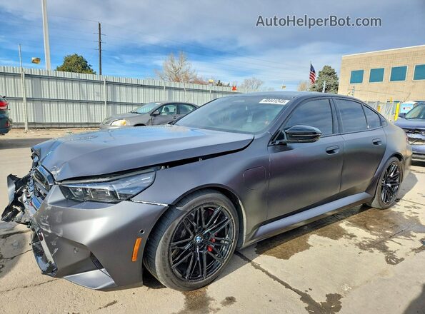 WBS83FK04TCV63316 2026 BMW M5 Черный Передняя левая четверть