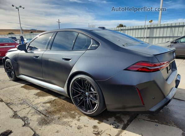 WBS83FK04TCV63316 2026 BMW M5 Черный Задняя левая четверть