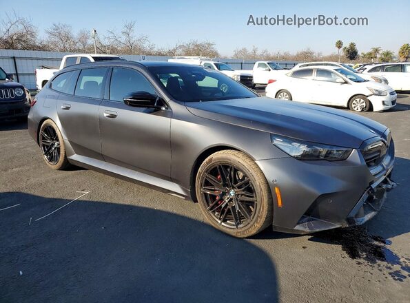 WBS83GV05SCU45064 2025 BMW M5 Угольный Передняя правая четверть