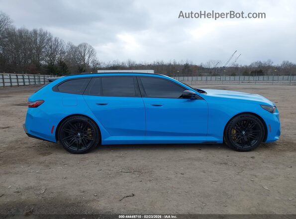 WBS83GV05TCW97737 2026 BMW M5 Blue ხელსაწყოთა პანელის ხედი