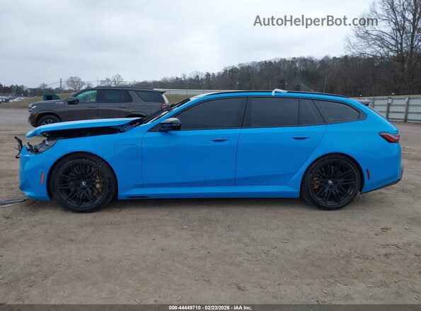 WBS83GV05TCW97737 2026 BMW M5 Blue უკანა სალონის ხედი