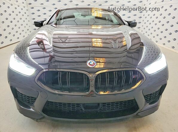 WBSAE0C02PCL26790 2023 BMW M8 Black Widok z przodu