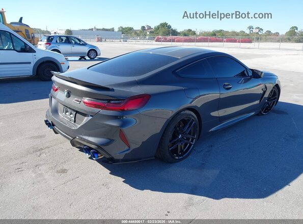 WBSAE0C03LCD69323 2020 BMW M8 Gray Tył prawy