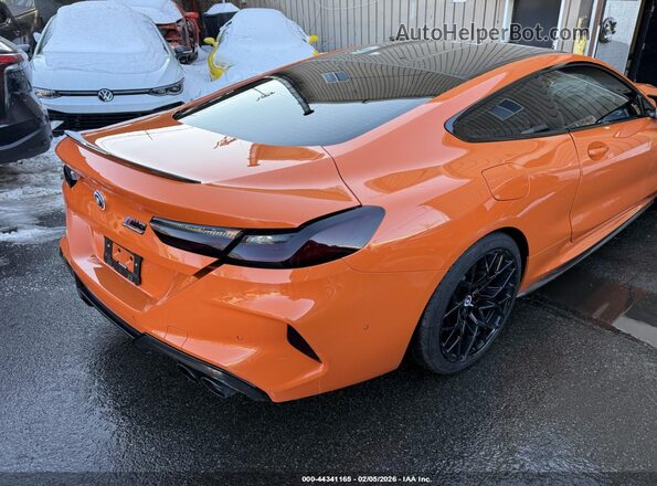 WBSAE0C07PCL08883 2023 BMW M8 Orange Tył prawy