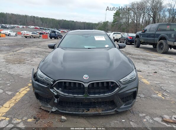 WBSGV0C06PCL37737 2023 BMW M8 Black Widok zestawu wskaźników