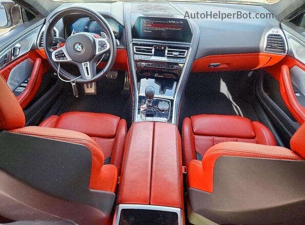 WBSGV0C07LCE47872 2020 BMW M8 Gray Widok deski rozdzielczej