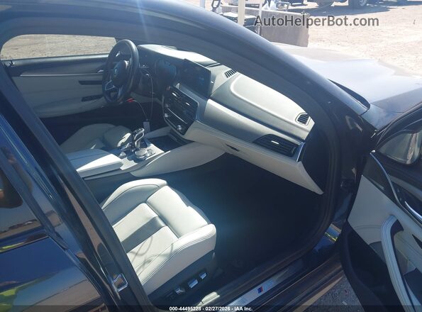 WBSJF0C54JB282104 2018 BMW M5 Black Вид салону спереду