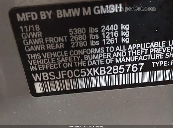 WBSJF0C5XKB285767 2019 BMW M5 Gray Engine compartment view