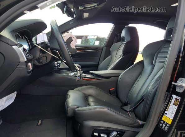 WBSJF0C5XKB446893 2019 BMW M5 Черный Вид салона спереди