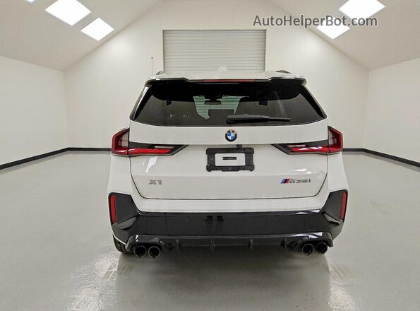 WBX13EF07R5Y24855 2024 BMW X1 White Widok z tyłu