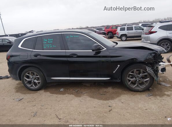 WBX57DP0XRN308357 2024 BMW X3 Black Vista interior trasera