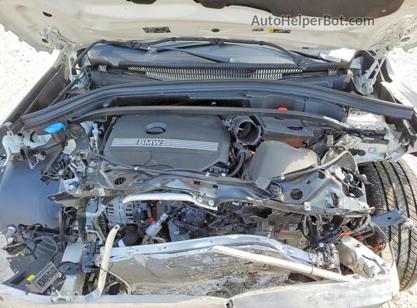 WBX73EF05S5156540 2025 BMW X1 White Vista del compartimento del motor
