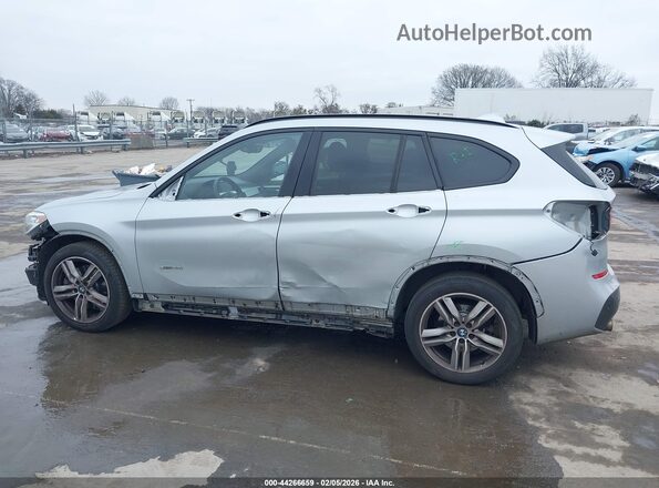 WBXHT3C31G5E51359 2016 BMW X1 Серебряный Панорамный вид салона 360°