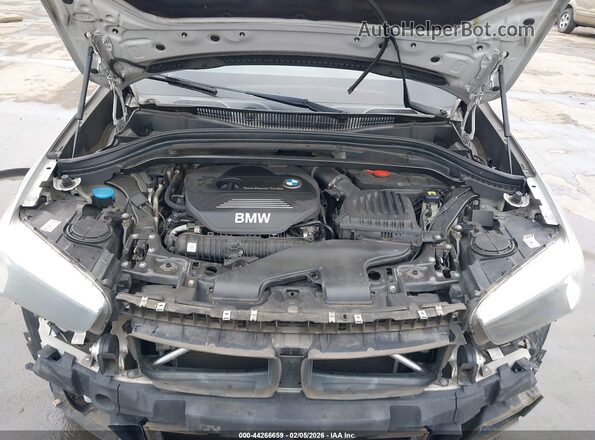 WBXHT3C31G5E51359 2016 BMW X1 Серебряный Вид сзади
