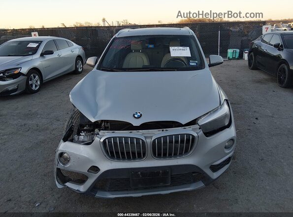 WBXHT3C34J5L34105 2018 BMW X1 Silver Вид щитка приладів