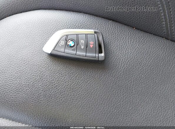 WBXHT3C35G5E51476 2016 BMW X1 Черный Вид панели приборов