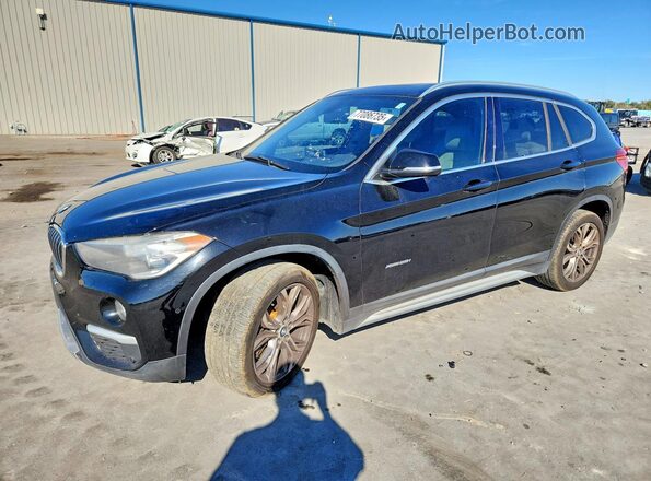 WBXHT3C37H5F87044 2017 BMW X1 Black Przód lewy